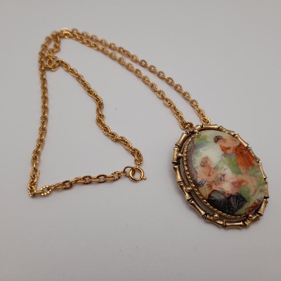 Vintage Renaissance Oval Brooch Pendent Necklace, 1950s, Collectible Jewelry - Picture 5 of 9